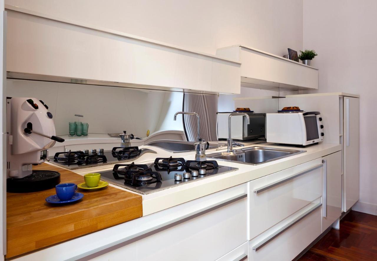 Elegant Apartment At Chiaia By Wonderful Italy Naples Exterior photo